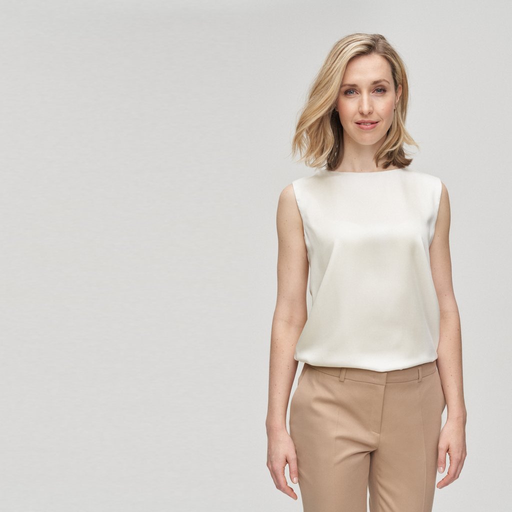 citizensmark's tweet photo. T-Minus 3 Days left to get Better Than Silk at 40% off! Huge thanks to our amazing model and international business development consultant Brittany for helping us make the most beautiful Kickstarter campaign ever! Get yours here: https://t.co/3r9YDC7hyR https://t.co/GMJHyKK34p