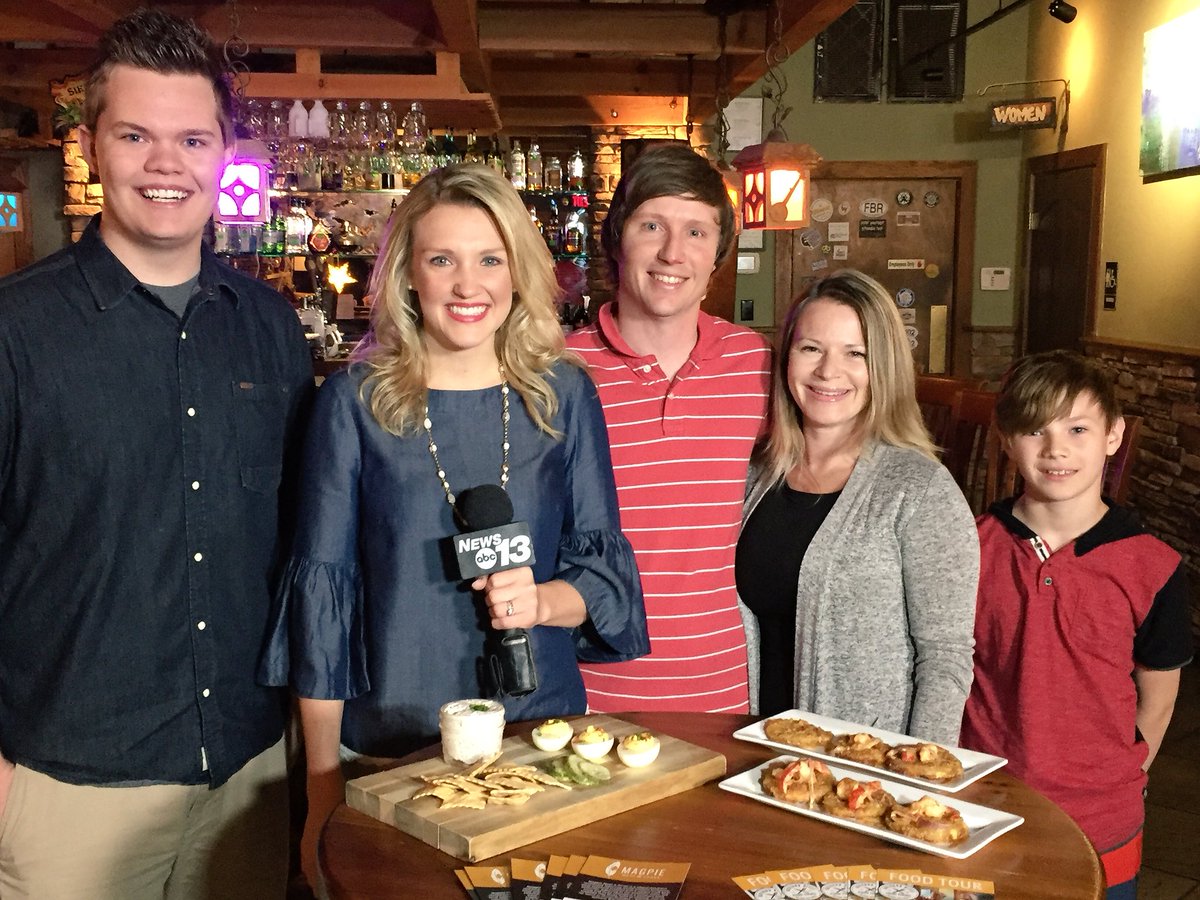 LBRIGMAN_WLOS's tweet photo. Awesome spread from @PHXandtheFox &amp; @magpiebrevard this morning! We’re featuring the @BrevardFoodTour on @WLOS_13 this morning 🍴🍅 https://t.co/kzmd6LqBDO