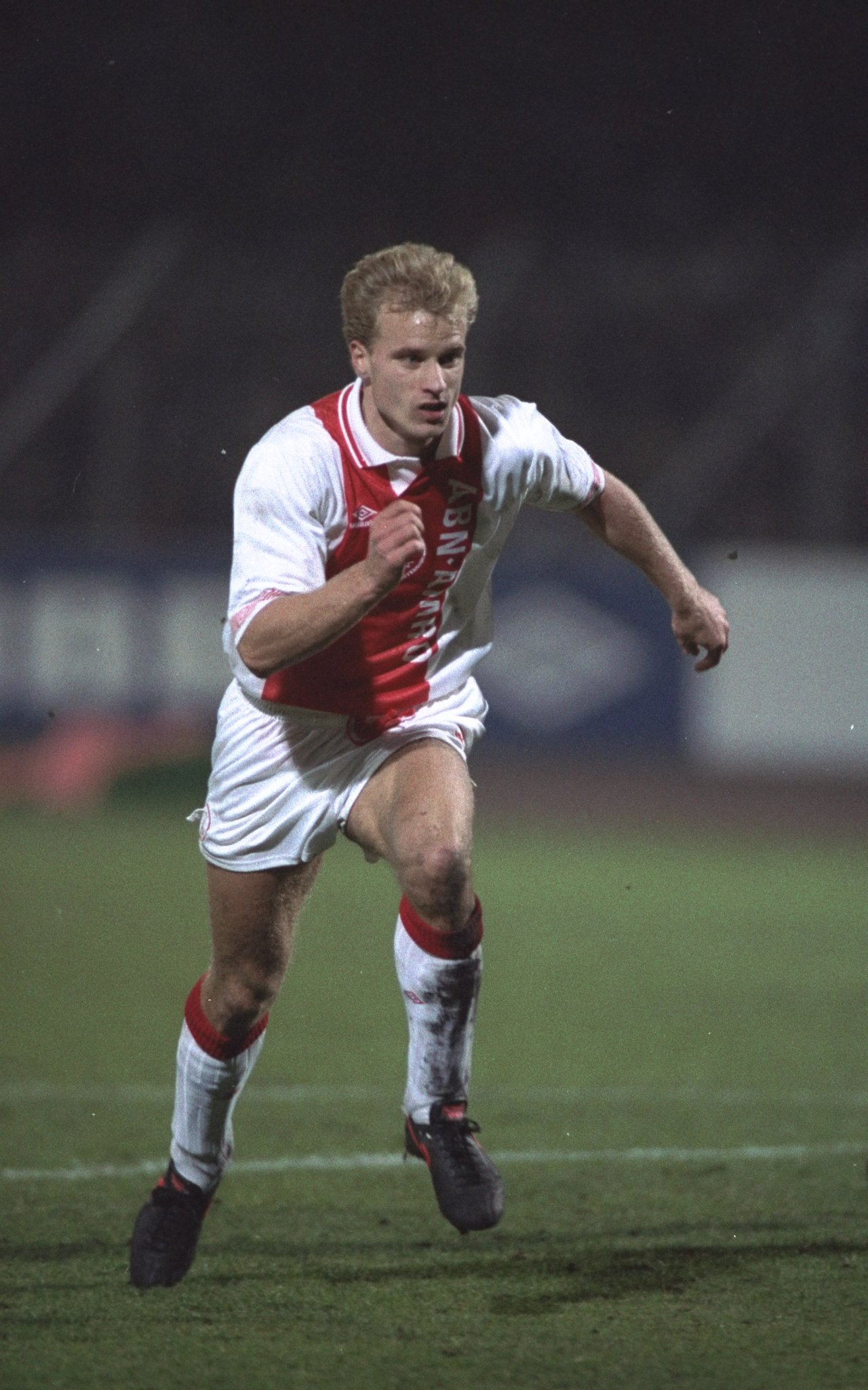 in 1969, a Dutch master was born...

Wish Dennis Bergkamp a happy birthday!    