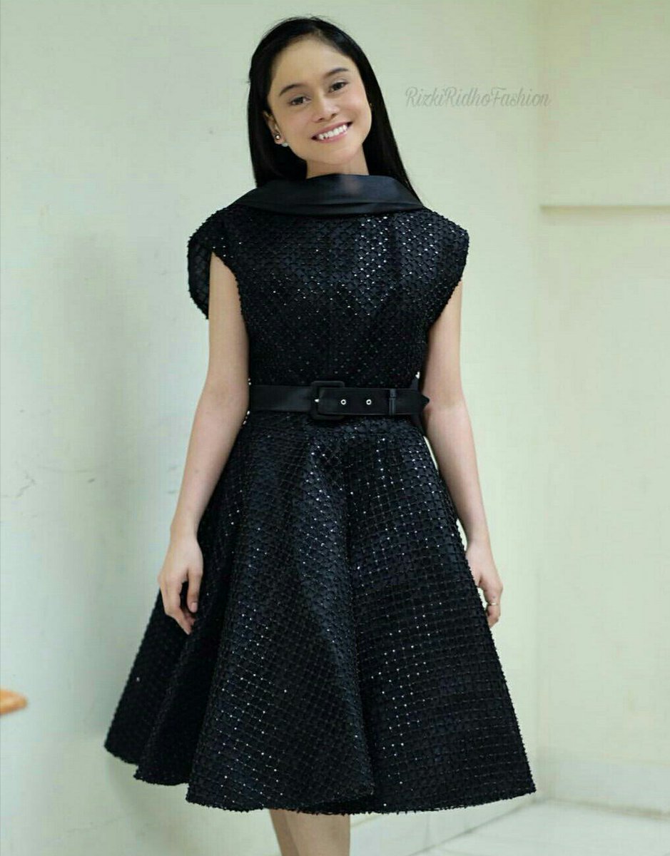 Masih pada semangat kan leslove #LestiDiKonserAsianGames2018