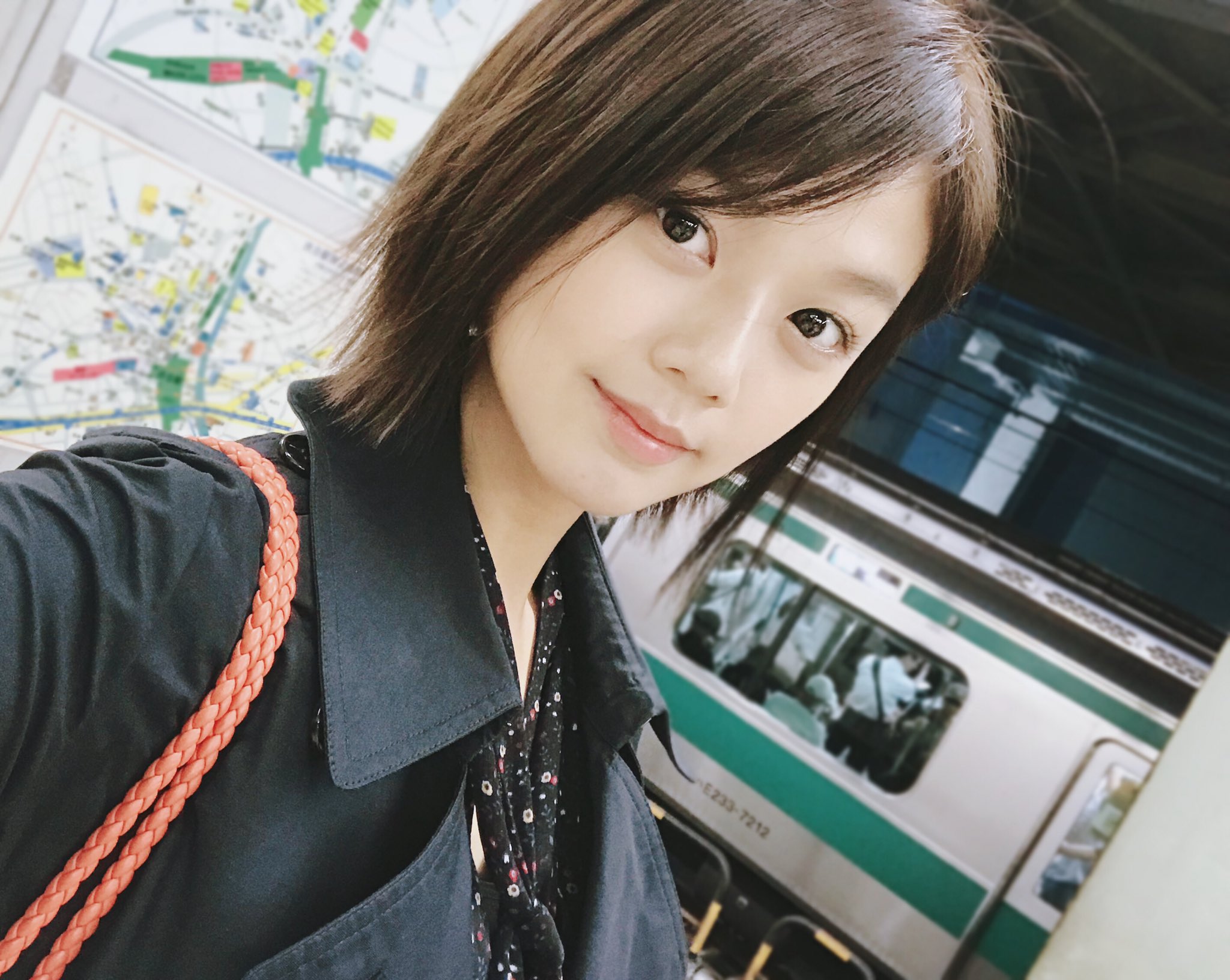 Iris Woo アイリス ウー Auf Twitter 明日暖かくなるんだっけ 今日の朝めっちゃ寒かったなぁ アイリス Iris T Co 4o8pxgzsnv Twitter