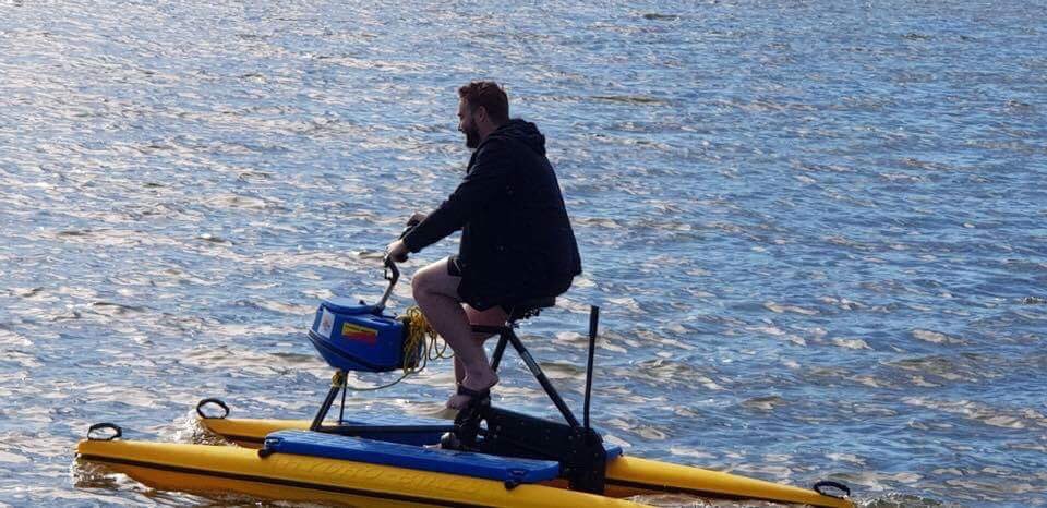 6PR's tweet photo. Remember Kohen Grogan? He was the man attempting to cycle to @RottnestIsland without a plan. 

A month later &amp; a 6PR listener has helped Kohen find an aqua bike, check it out! https://t.co/mohXjdyBMy