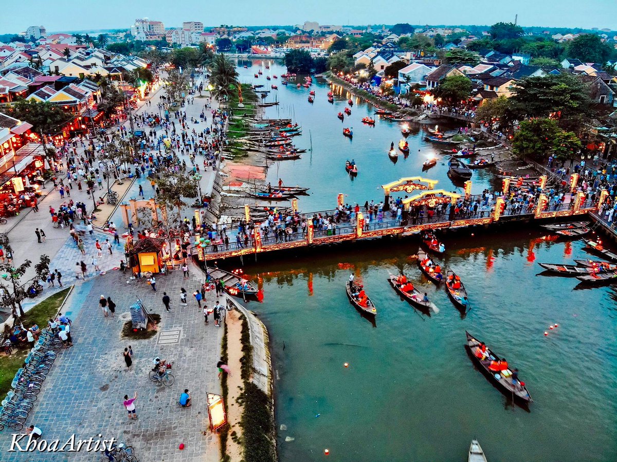 bpackingapp's tweet photo. Hoi An from above. <3

Enjoy your travels in Vietnam with Bpacking App.
👇 Download on: 
IOS: https://t.co/7Tl7Rc4uko
Android: https://t.co/qwdDHjjNgt
👉 Readmore: https://t.co/XfU0zJIiCD

Cr: Lê Kim Bách Khoa
#hoian #vietnam  #backpacking #bpackingapp #guide #travel https://t.co/IY53NqjUzZ