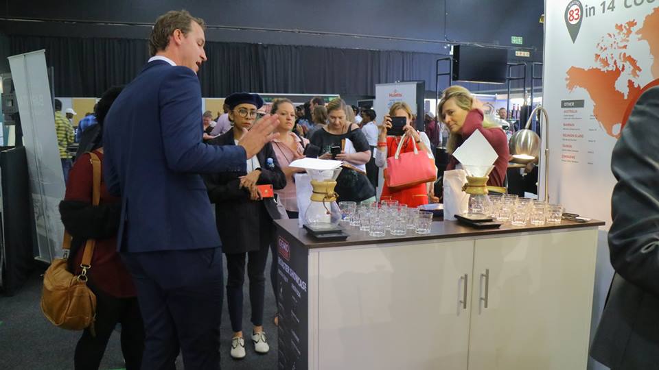 GenioRoasters's tweet photo. Thanks @iainevans7 @TheCoffeeMag who helped with commentary at our stand @FandHAfrica whilst sampling the 2017 @WCoffeeEvents #CoffeeRoasting Champion 🏆 @GardelliCoffees' BEST! More 📸 https://t.co/xy6y1SRT9S
#HOSTEX2018 https://t.co/xDleyFwjsr