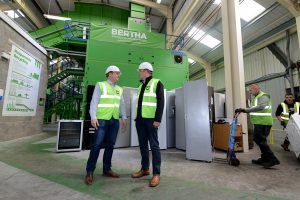 robertsant0's tweet photo. New post (Inside the biggest recycling centre of its kind in Europe at AO Recycling with Robert Sant) has been published on Robert Sant - https://t.co/UxktVmMQXO https://t.co/WKsP581tdb
