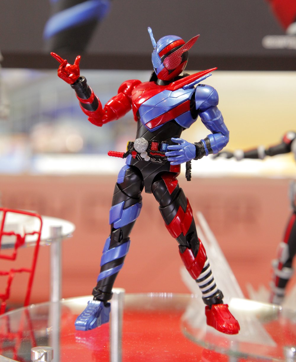 Bandai Spirits ホビー事業部 Are You Ready Figure Rise Standard 仮面ライダービルド ラビットタンクフォームも展示中です かっこいいプロポーションと劇中再現可能な幅広い可動域 そして豊富なオプションパーツが付属します T Co