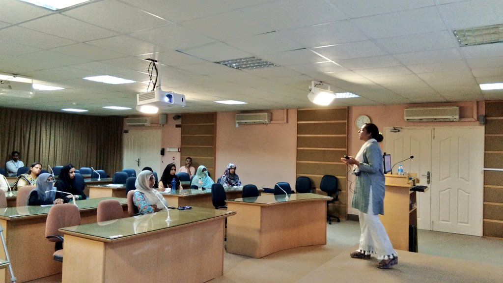 girldigitallead's tweet photo. @girldigitallead @BlogsPay session Why Digital Literacy for Women? at ICCBS Technology Park, University of Karachi.

#GDL #GirlDigitalLeader #TECHPAKISTAN #TECH #Research #Incubation #Pakistan #DigitalLiteracy #WomenEmpowerment https://t.co/106SYv0tra