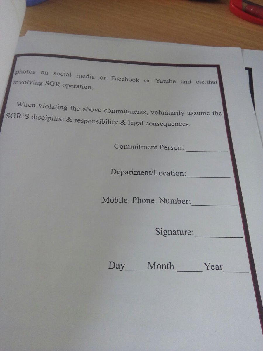 KinyanBoy's tweet photo. SGR employees have been complaining about discrimination and exploitation at work and mistreatment from the Chinese.
Now Kenya Railways is forcing employees to sign a secrecy agreement that will criminalize any form of public lamentations. https://t.co/MU6k7aMLXe