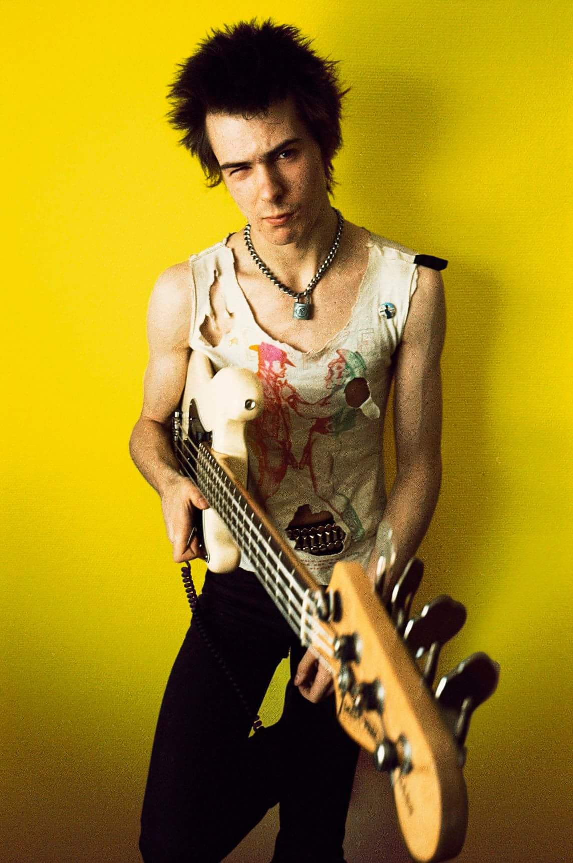 Sid Vicious (John Simon Ritchie / Sex Pistols) 
Birth 1957.5.10 1979.2.2
Happy Birthday
 