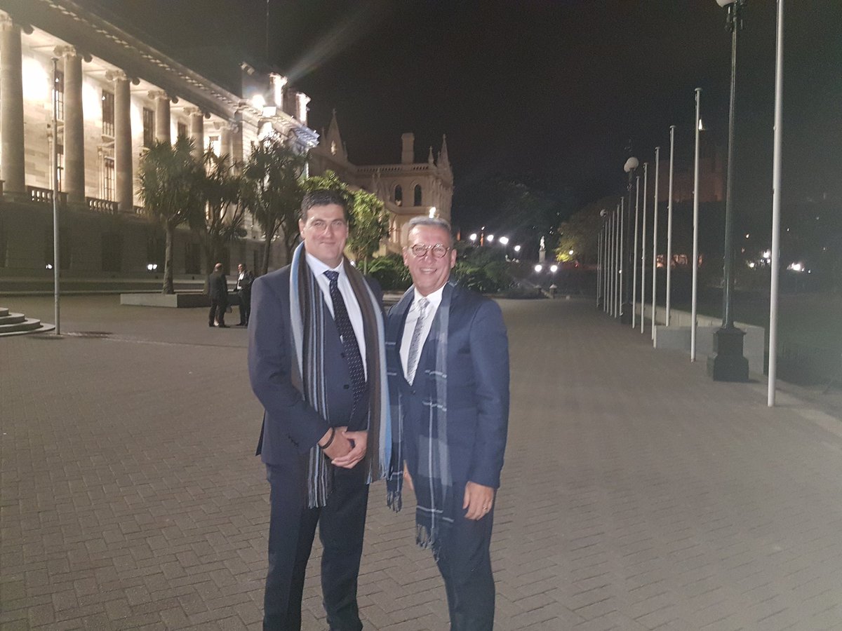 Great to be visiting the NZ Parliament again. 
Flying the 🇦🇺 at the 🇳🇿NZ Sign Language awards.
#NZSL2018 #Deaf #SignLanguage