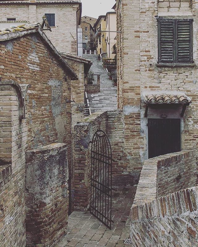 #corinaldo #borgomedievale #borghipiubelliditalia #borghiditalia #cittapalcoscenico #comunedicorinaldo #bandieraarancione #marchetourism #volgomarche #yallersitalia #yallersmarche #yallersborghi #italianplaces #italia #destinazionemarche #destinazionecorinaldo (Ph <a href="/antoninic/">Antonio Nic Dzul</a>…