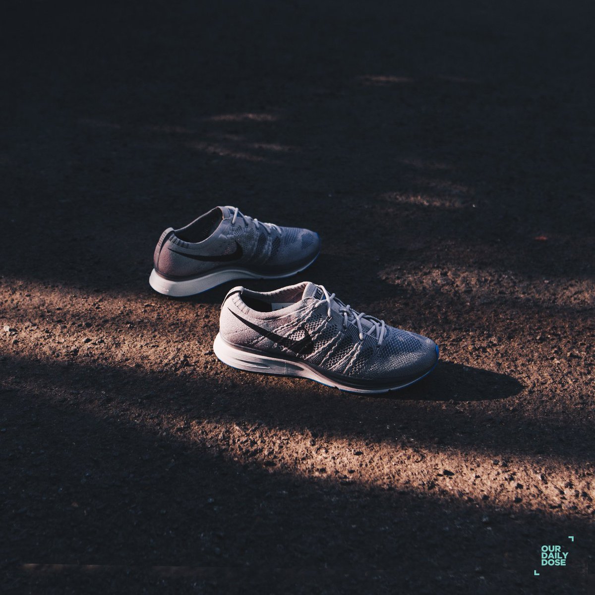 flyknit trainer atmosphere grey