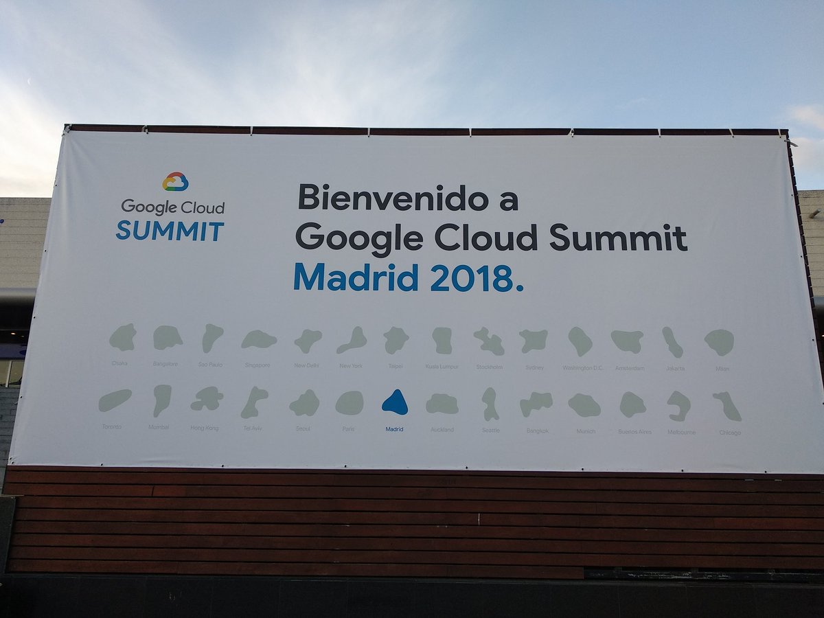 voydeculo's tweet photo. Las comunidades de @atSistemas en el #GoogleCloudSummit https://t.co/bgDoliBSq5