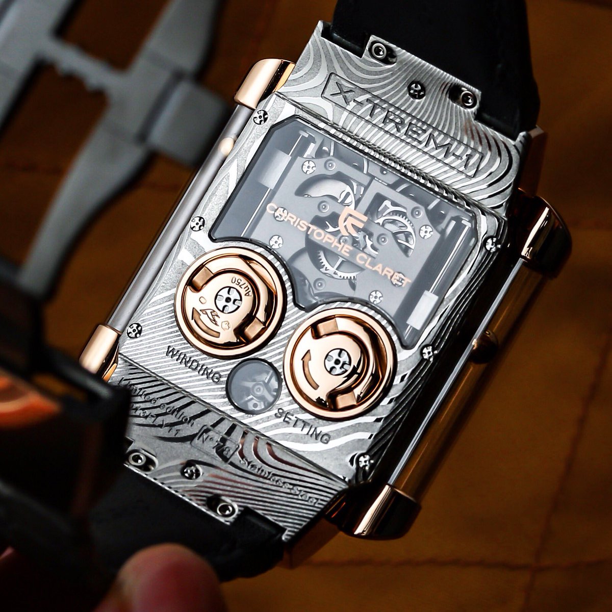 Claret_Time's tweet photo. Due to the mechanism architecture, a conventional crown through the case-band was impossible.
#ChristopheClaret found the solution: winding and setting the movement vertically was a new solution in watchmaking. A folding key set into the case-back replaces the crown. #XTREM1 https://t.co/7jNAP6NZWV