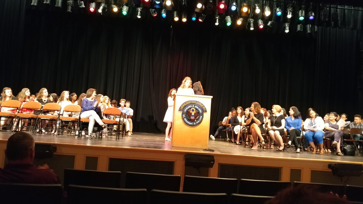 DominguezPostAP's tweet photo. NECSD Spanish/Italian Honor Society Induction Ceremony! #languageopensdoors #necsd #proudmama https://t.co/aLgEvNs1GE