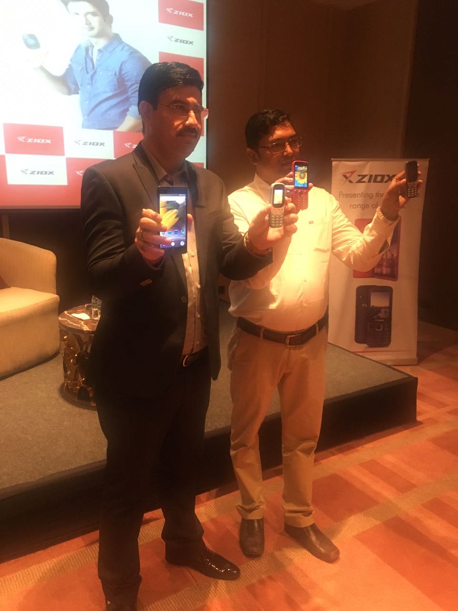 KabuDeepak's tweet photo. Your wait is OVER! Presenting the newest Launches of @Zioxofficial Family #FeaturePhones and #AstraCurvePro #Smartphones #LucknowPressConference https://t.co/znKtQROZZi