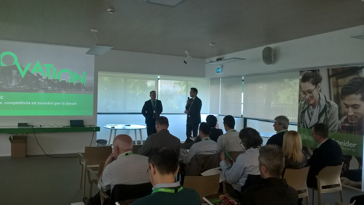 Confimi_MB's tweet photo. #InternetOfThings #Industria40 #SmartManufacturing ecco alcuni dei temi trattati oggi nel #seminario organizzato insieme a @SchneiderItalia - #pmi https://t.co/NfUL4Jvo6l