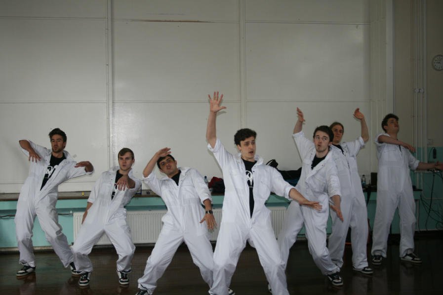 DanniIreland285's tweet photo. @TheSOPitches Hi boys!  Some #TBT for you from 2013/2014 when you came to Chew Valley - ahh the boiler suits! 😎😃👌#Quall (I also spot myself haha!) https://t.co/vZIvTdmoRP