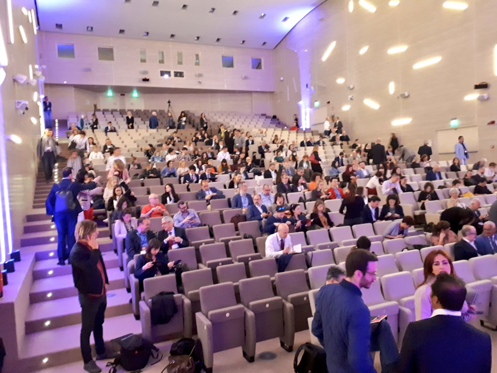 enrico_martines's tweet photo. Una organizzazione perfetta per un evento unico nel suo genere. Grazie Vittorio Zingales per promuovere la cultura della formazione digitale
#rinascimentodigitale
#altaformazione #CDLSummit #CDLS2018 #DigitalLearning #WeAreHPE @HPE_IT https://t.co/u7Avnm6aBs