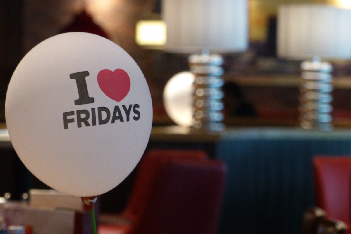 KnutsfordTown's tweet photo. Happy Friday!
If you are planning your weekend please visit #knutsford & take advantage of free parking from 10 a.m at Silk Mill, Princess & King St Car Parks. We have lots of independent shops, eateries, heritage & green spaces.
#Shopandstay https://t.co/taYvWMivnC