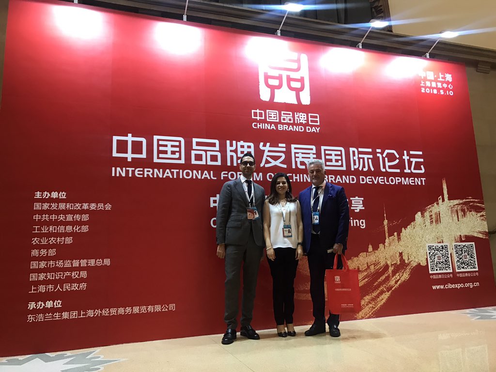 Ludovica Murazzani (@murazzaniml) on Twitter photo Vice Premier Hu Chunhua today in Shanghai with State Council leaders and Party Secretary Li Qiang. China is determined to develop its quality brands and let them go global 🇨🇳<a href="/XHNews/">China Xinhua News</a> <a href="/ItalyinChina/">Italy in China</a> <a href="/ItalyinShanghai/">ItalyinShanghai</a> <a href="/ITAPechino/">ITA Pechino</a> <a href="/ChinaItalyCC/">Camera di Commercio Italiana in Cina (CCIC)</a> <a href="/AccademiciCina/">AAIIC</a> <a href="/shanghaidaily/">Shanghai Daily</a> #BranDay Vice Premier Hu Chunhua today in Shanghai with State Council leaders and Party Secretary Li Qiang. China is determined to develop its quality brands and let them go global 🇨🇳<a href="/XHNews/">China Xinhua News</a> <a href="/ItalyinChina/">Italy in China</a> <a href="/ItalyinShanghai/">ItalyinShanghai</a> <a href="/ITAPechino/">ITA Pechino</a> <a href="/ChinaItalyCC/">Camera di Commercio Italiana in Cina (CCIC)</a> <a href="/AccademiciCina/">AAIIC</a> <a href="/shanghaidaily/">Shanghai Daily</a> #BranDay