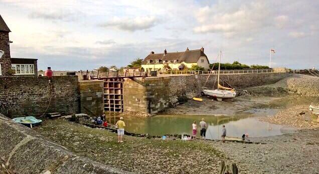 Porlockcoast1's tweet photo. Another beautiful day on Exmoor #Lotsto❤️@holnicoteNT @swcoastpath @ukhiking @ifootpathuk @secretsomerset @shrewsmorris @PeriwinkleCott1 @Exmoor4all @CarlBovisNature @ExmoorNP @visitexmoor @gartenzwerg333 @natuurvriendin @eXm360 @twomoorsway @lyntourism @MineheadRNLI https://t.co/qcutXemlhc
