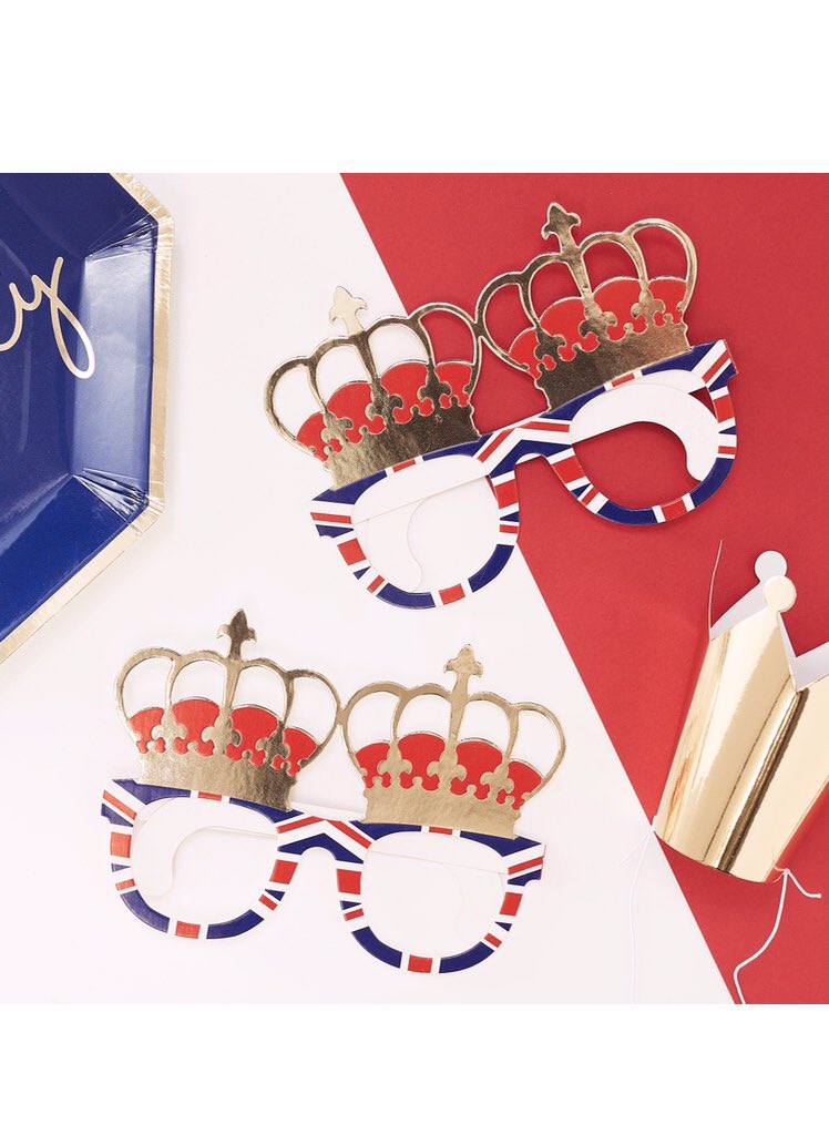 CakeandCoParty's tweet photo. This time next week preparations will be well underway! 🇬🇧 

Order your British themed party pieces today to have them in time for the Royal Wedding 👸🏽🎩💍✨

https://t.co/Ze69GL25Tf. 💫

#royalwedding #britishparty #party #GB #MeghanAndHarry #partyware #British #history https://t.co/2UCJSnYDbN
