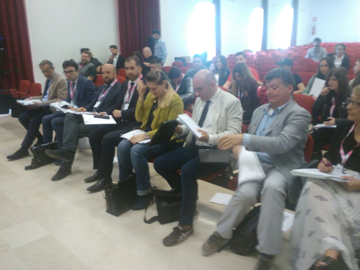 EUOpenInn's tweet photo. Inizia la finale dell'Open Innovation Camp a Foggia! La giuria di #Agrofactor la competizione di startup innovative in agricoltura https://t.co/H6tpF5gptL