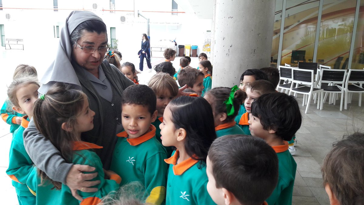 baragon41's tweet photo. Vuelvo a casa! Encuentro con mis alumnos. UNA GRAN ILUSIÓN  PARA TODOS! https://t.co/yBXXDtCQgb