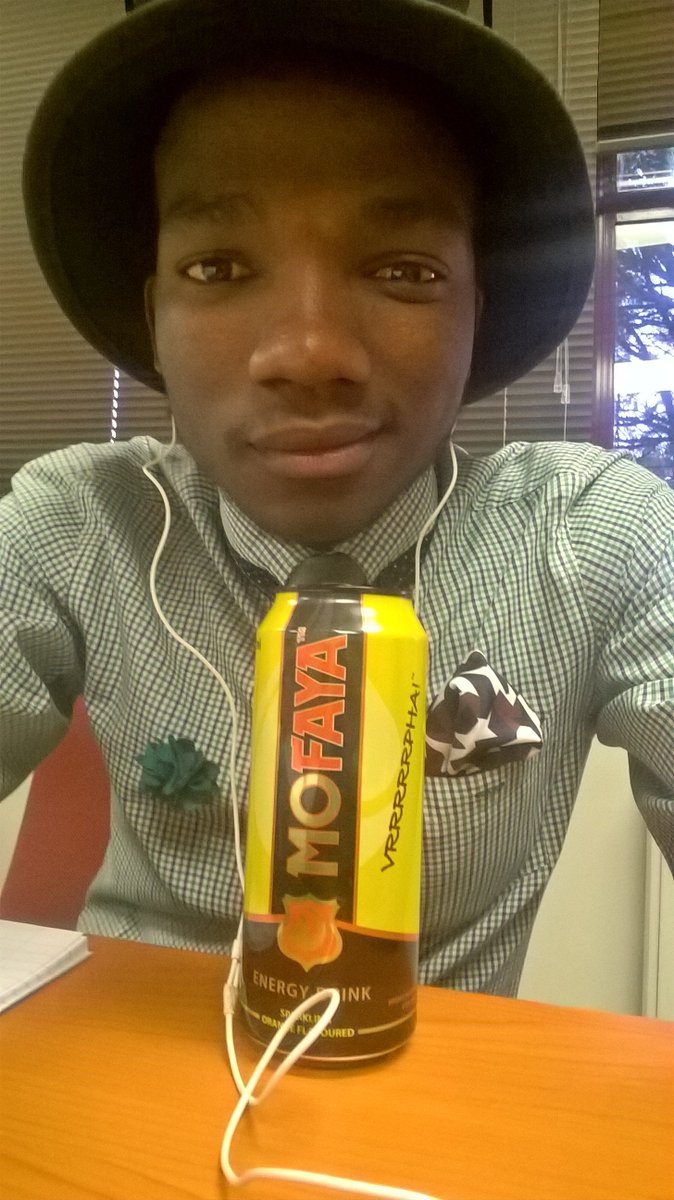 AyandaMbatha4's tweet photo. #WhatsOnYourCan #Mofaya VrrrPhaa and #TholukuthiHey flavours are now available at #DevineCafe #TamamWholesaler #KatlegoLiquorStore #BoskopMall #StudentPalace #HikeTakeAway #VarsityCafe #Insleep #UniversityCafe @djsbu @hector_mbatha @varsitycup https://t.co/5BRiEzqizv