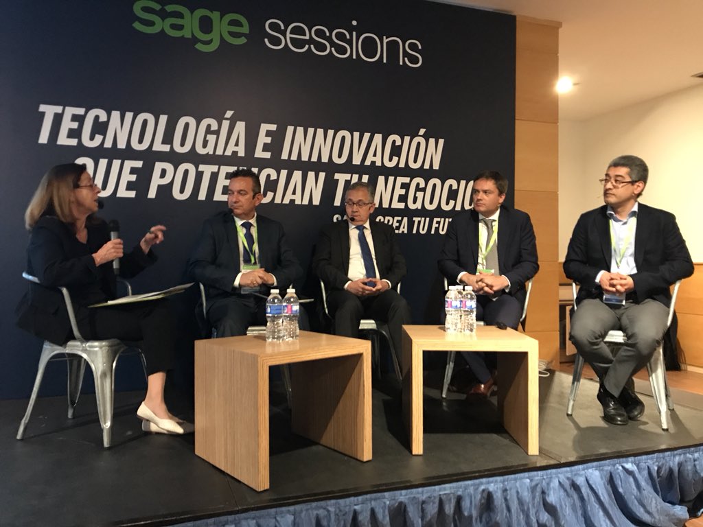 Josepmraventos's tweet photo. “Sois directamente responsables del tratamiento de datos de vuestras respectivas empresas” #RGPD @ronald_lozano_m @SageSpain @sageportugal #SageSessions Zaragoza. https://t.co/E35Zk1VX91