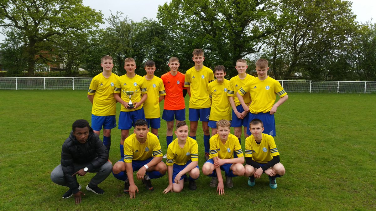 Well done to the y10⚽team. Chorley Champions. County semi finalists. Beat HX 5-1 in the final. Marshall, Bramwell, Matthews, Gregson very good. Robinson a great second half. Langton a Rolls Royce in the middle. Well done to all the team.