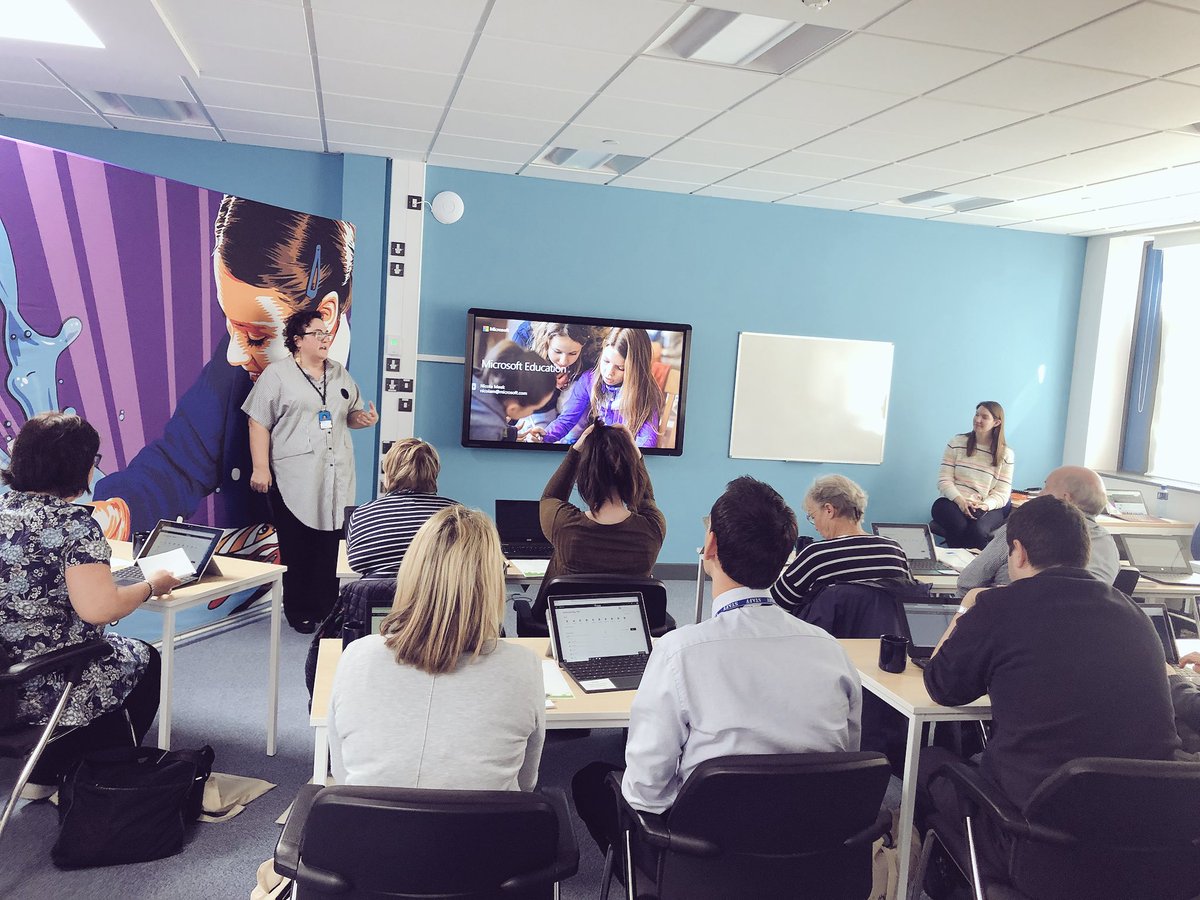 Kristy Hill tweet media