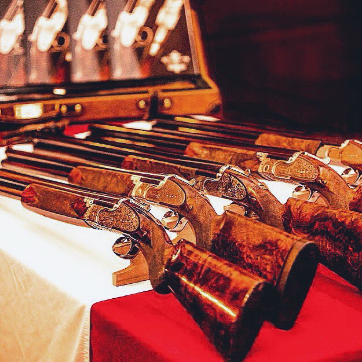 longthorneguns's tweet image. Who’s coming to this years central London, World Gunmakers Evening, next week? We can’t wait to show off our latest guns. Follow @worldgunmakers for tickets.
Photo by @lensandhound