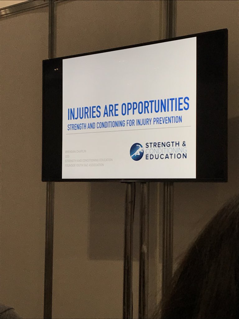 Hannahphysio123's tweet photo. First seminar of the day at the elite sports expo at London excel #excited #injuriesareopportunities https://t.co/98YtApmlO2