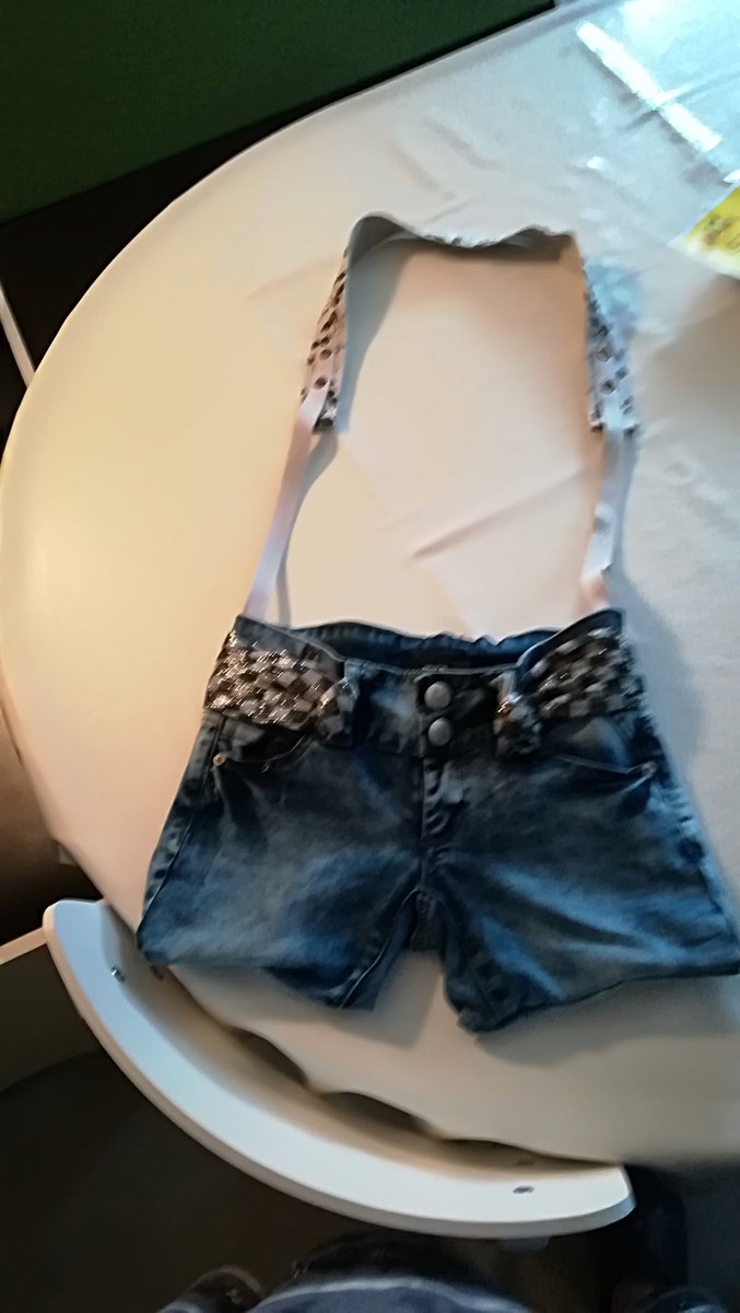 indoval68's tweet photo. Voici mon nouveau sac en jeans fait  à la main. #jeansrecyclé #sacenjeans #sacfaitmains #sac #recyclage #Couture #bricolage #DIY https://t.co/UBJ6YyRwPI