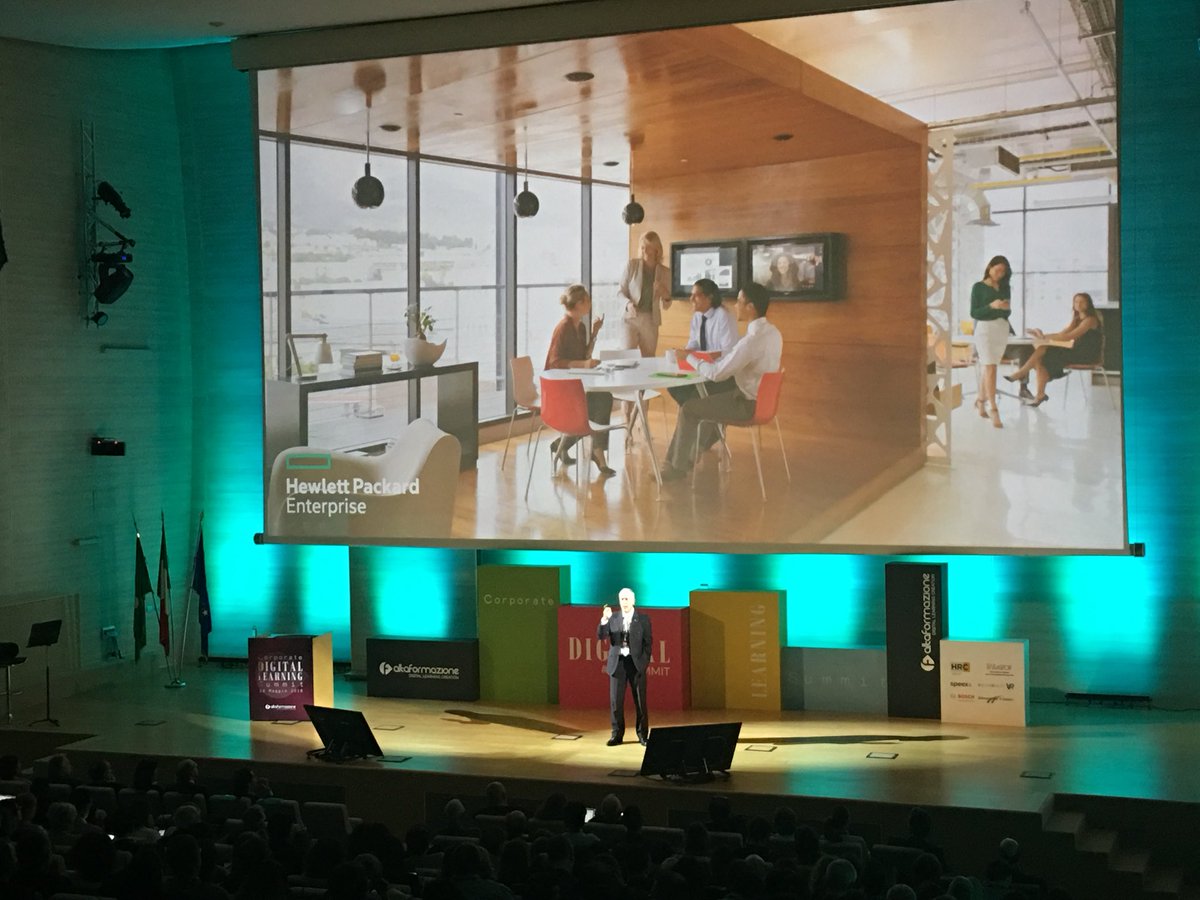 moxinthehood's tweet photo. @enrico_martines saper trasferire le competenze è la sfida di oggi per il futuro #rinascimentodigitale #CDLSummit #CDLS2018 #HPE_IT #altaformazione https://t.co/xQRSKUWI6W