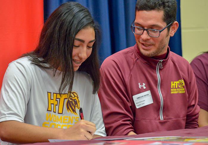 HTSoccerRams's tweet photo. Welcome Samantha “Sam” Bodden @VMHS_BISD to the HT fRAMily! #be_ht #HardWorkPaysOff #WeAreIDEAL https://t.co/6bjACTCJT8