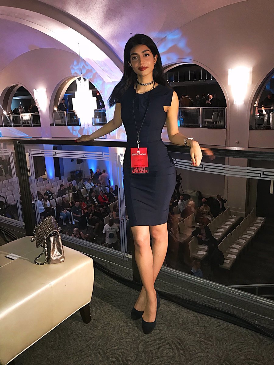krypto_events's tweet photo. Thank you @tanya_blockchic for participating in our expert panel at the first ever #Kryptonight event in #Toronto, It was an honour to have you! #womenincrypto #blockchic #blockchain #cryptoexpert #crypto https://t.co/pmFwGIq7Vm