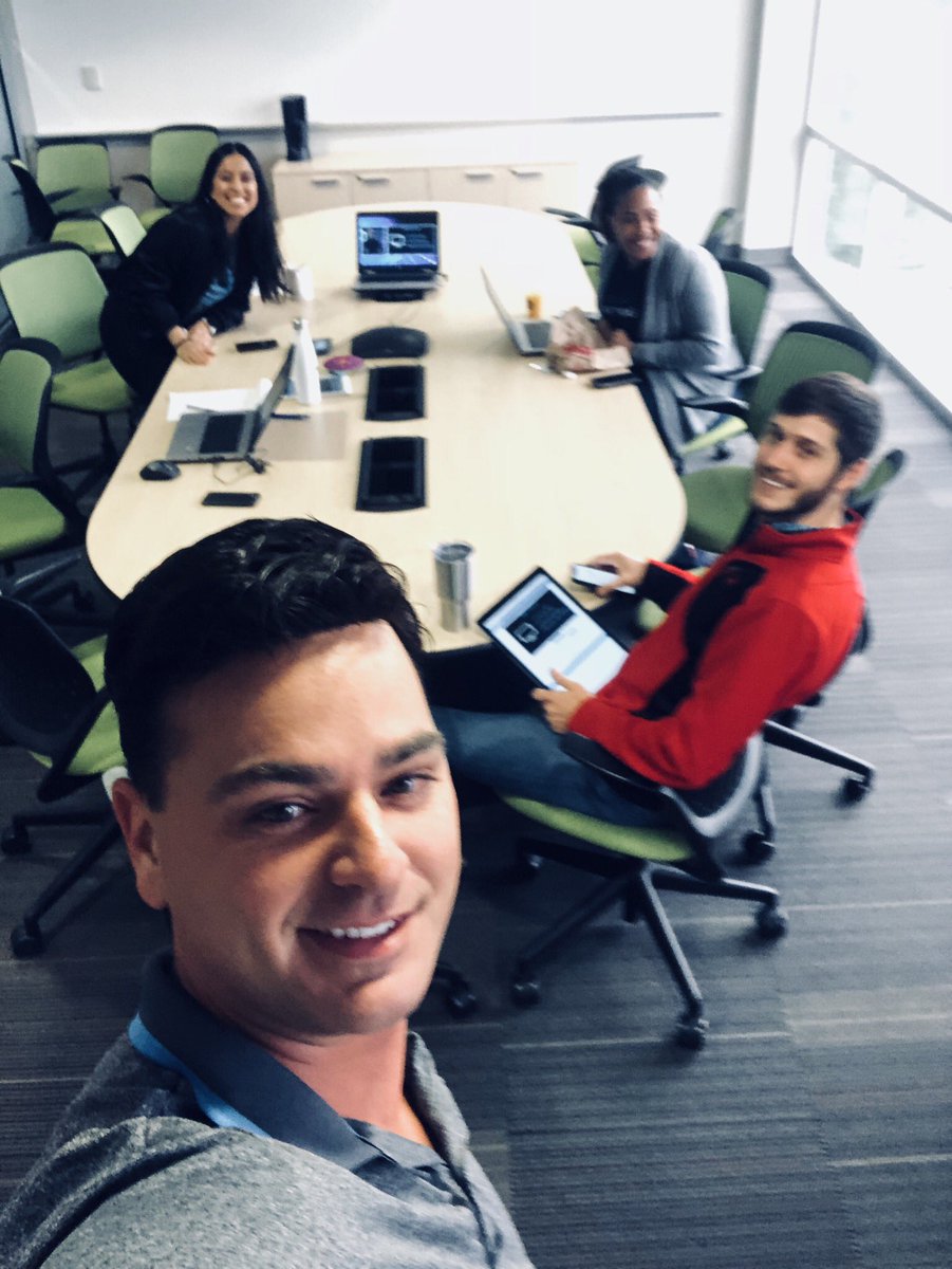 DanielT_919's tweet photo. Town hall party! Love hearing straight from our leaders! #MidStateProud #PowerCentral #executionteam https://t.co/MuM7aqZVHZ
