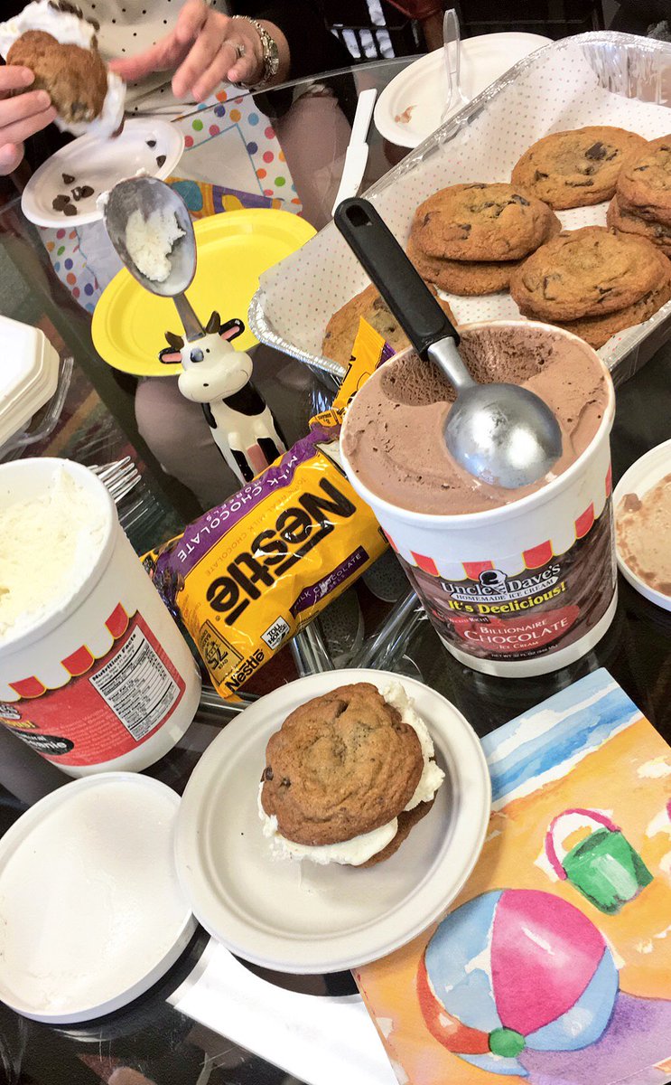 kwsipio's tweet photo. Ice cream party with the communications department @GeorgeSchool! 🍦🌸🔆 @alyalyson25 @UncleDavesIC https://t.co/xU5kNnF68T