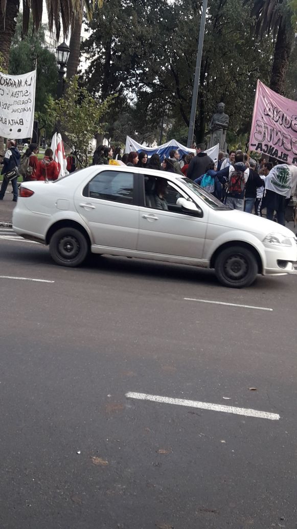 ATE_BahiaBca's tweet photo. Y en Bahía Blanca también presente https://t.co/KANMOh6DnU