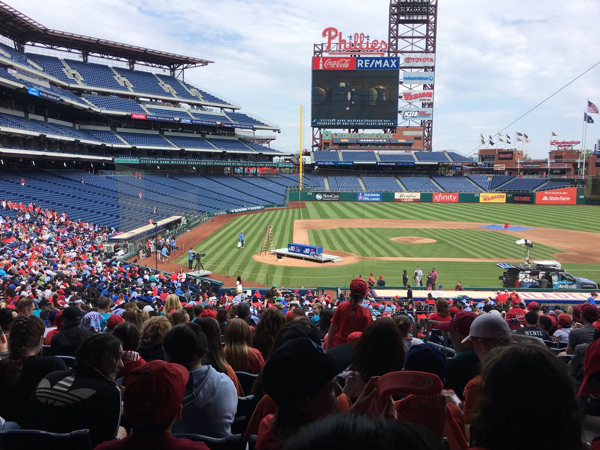 Gorgeous morning for Weather Day at Citizens Bank Park! <a href="/CBKutzElem/">Paul W. Kutz Elem</a> <a href="/NBCPhiladelphia/">NBC10 Philadelphia</a>