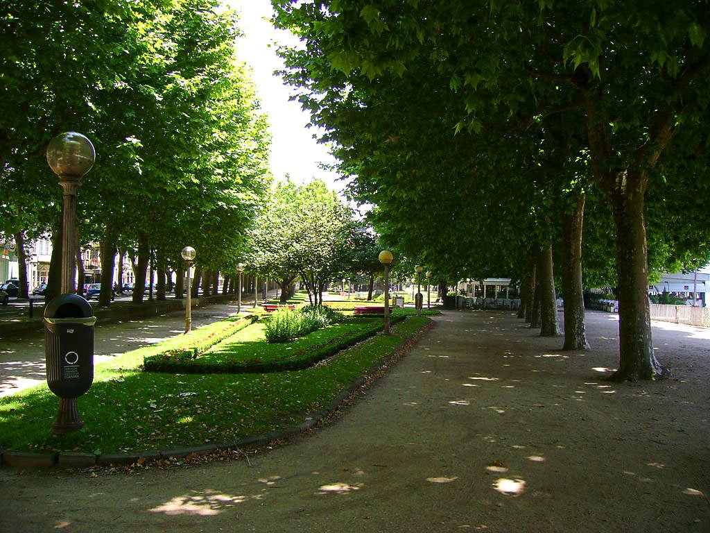faceroute's tweet photo. O Parque Dr. Manuel Braga em #Coimbra fica mesmo ao lado do rio #Mondego e é o local ideal para passares um bom bocado a descansar ou passear. Não te esqueças de passar no Museu da Água, mesmo ao lado! https://t.co/qkn5MtyAQa
#faceroute #portugal https://t.co/V76pJmV9Zg