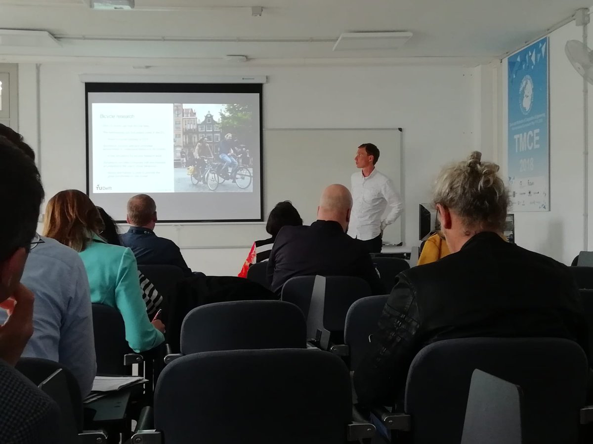 2018Tmce's tweet photo. Pavlo Bazilinskyy - Investigate the ciclists' behaviour in hazardous situation combining an eye tracker in GTA. #TMCE2018 #GTA #cycling #ULPGC #GranCanaria https://t.co/XAggA3xa7k