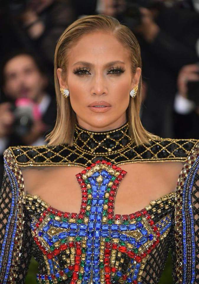JloverMGL's tweet photo. this is it.queen @JLo https://t.co/zNQ0IfFoS2