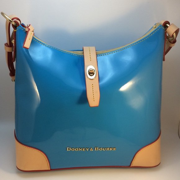KristenCamp441's tweet photo. So good I had to share! Check out all the items I'm loving on @Poshmarkapp from @Design__Chic #poshmark #fashion #style #shopmycloset #converse #americaneagleoutfitters #dooneybourke: https://t.co/T3ZQOAvvTQ https://t.co/a8x23OrJOi