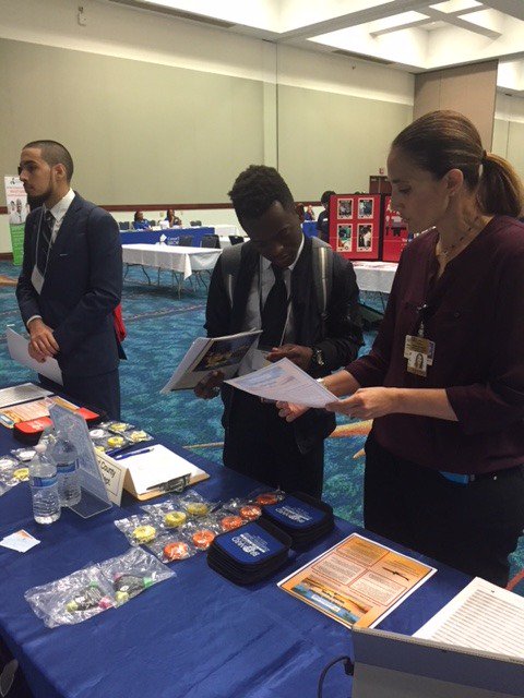 FLLFlyer's tweet image. Are you ready to work at #FLL? These high school seniors are learning how to start their careers at #MyNextMove College/Career &amp;amp; Work Readiness Program. Meet us at the Broward County Convention Center from 9am-1pm @browardschools @CareerSourceBD