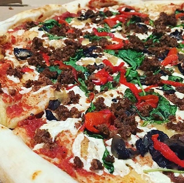 createolio's tweet photo. Coming back tomorrow! Going to introduce our new owner/manager tonight! Been too long people #pizza #createolio https://t.co/O1F5eeV9RX