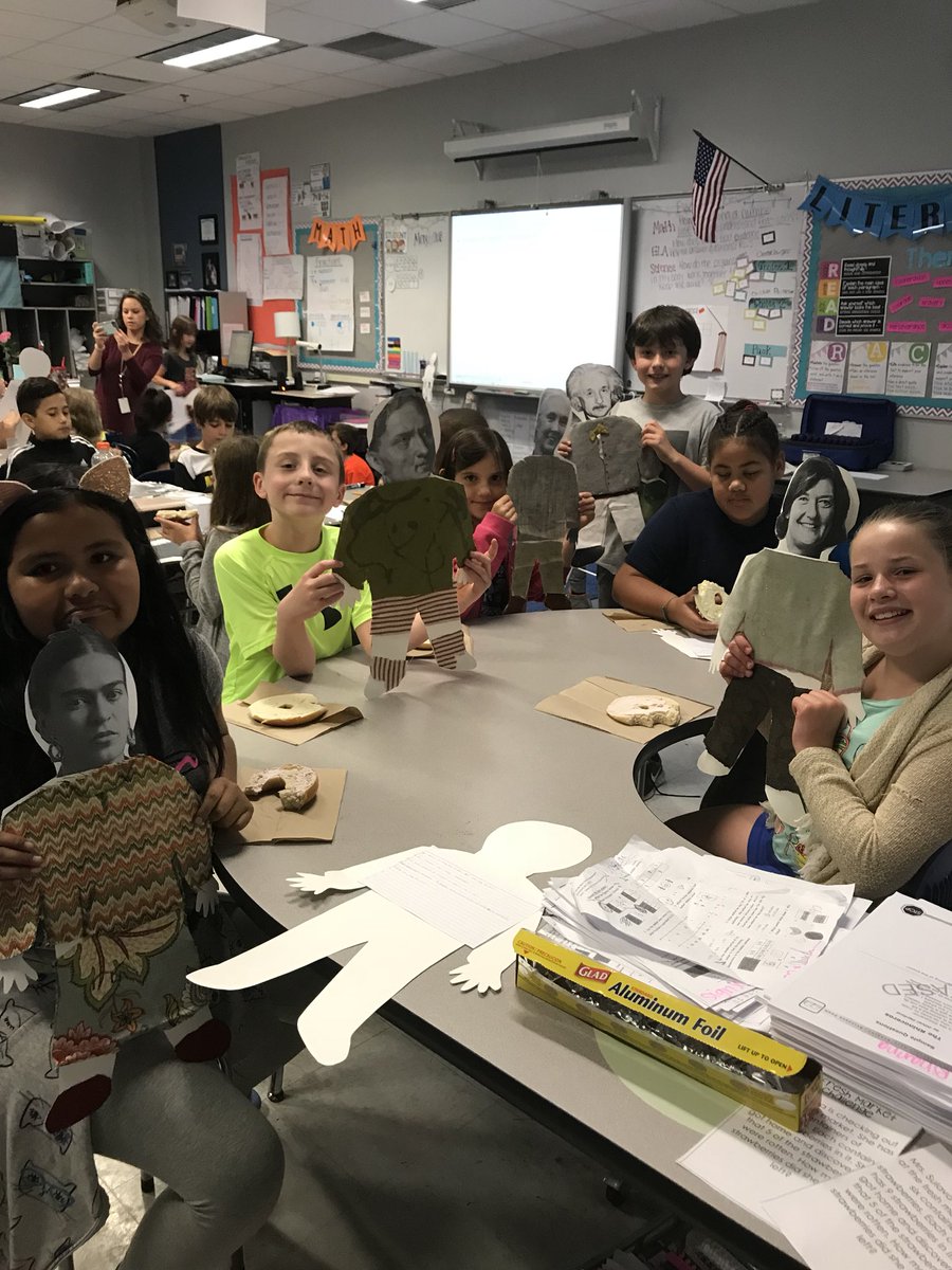 teamgraham211's tweet image. Bagels and Biographies at CHES! @CastleHayneES #CHEShc